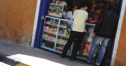 TIENDA DE BARRIO CALLE 8 CON 9 TIENDA DE BARRIO CALLE 8 CON 9